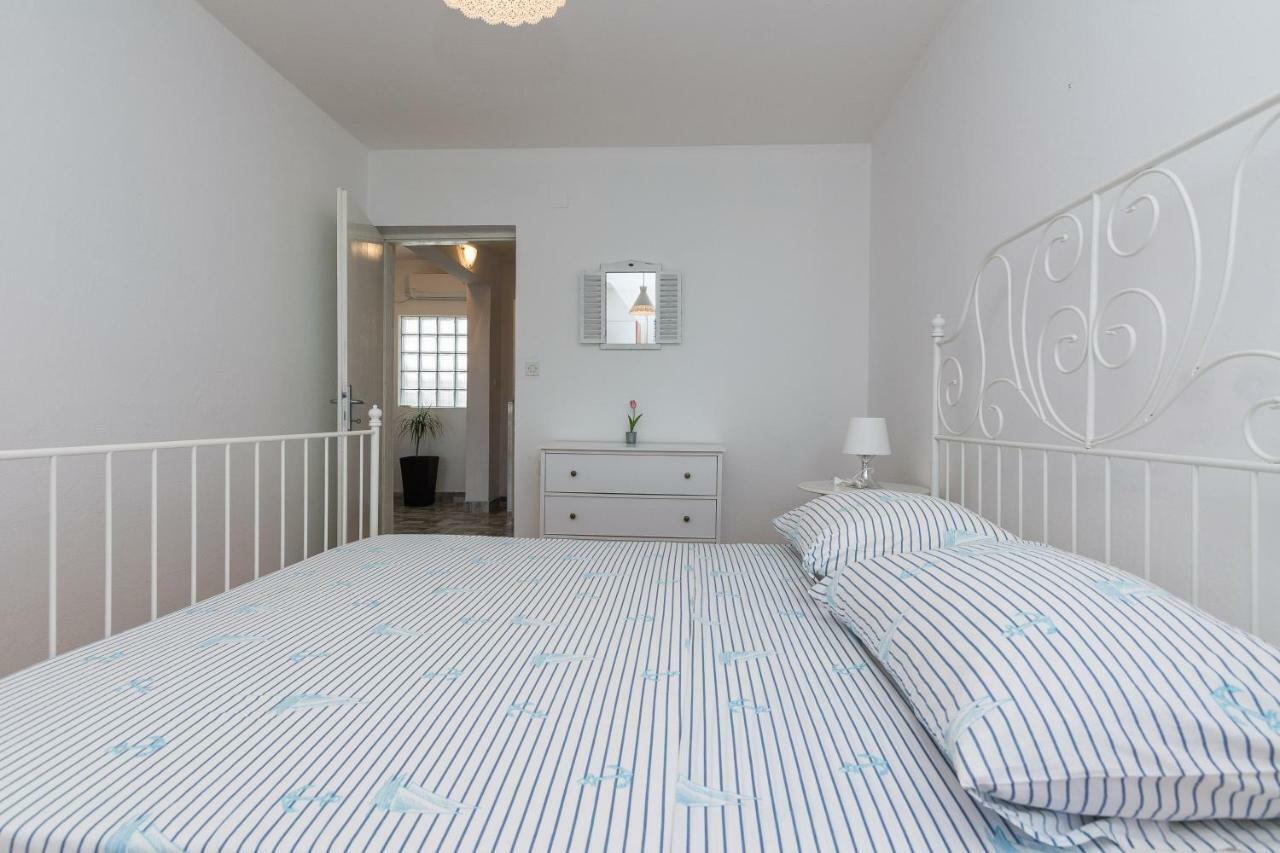 ביבינייה Apartments Mirko&Ana מראה חיצוני תמונה
