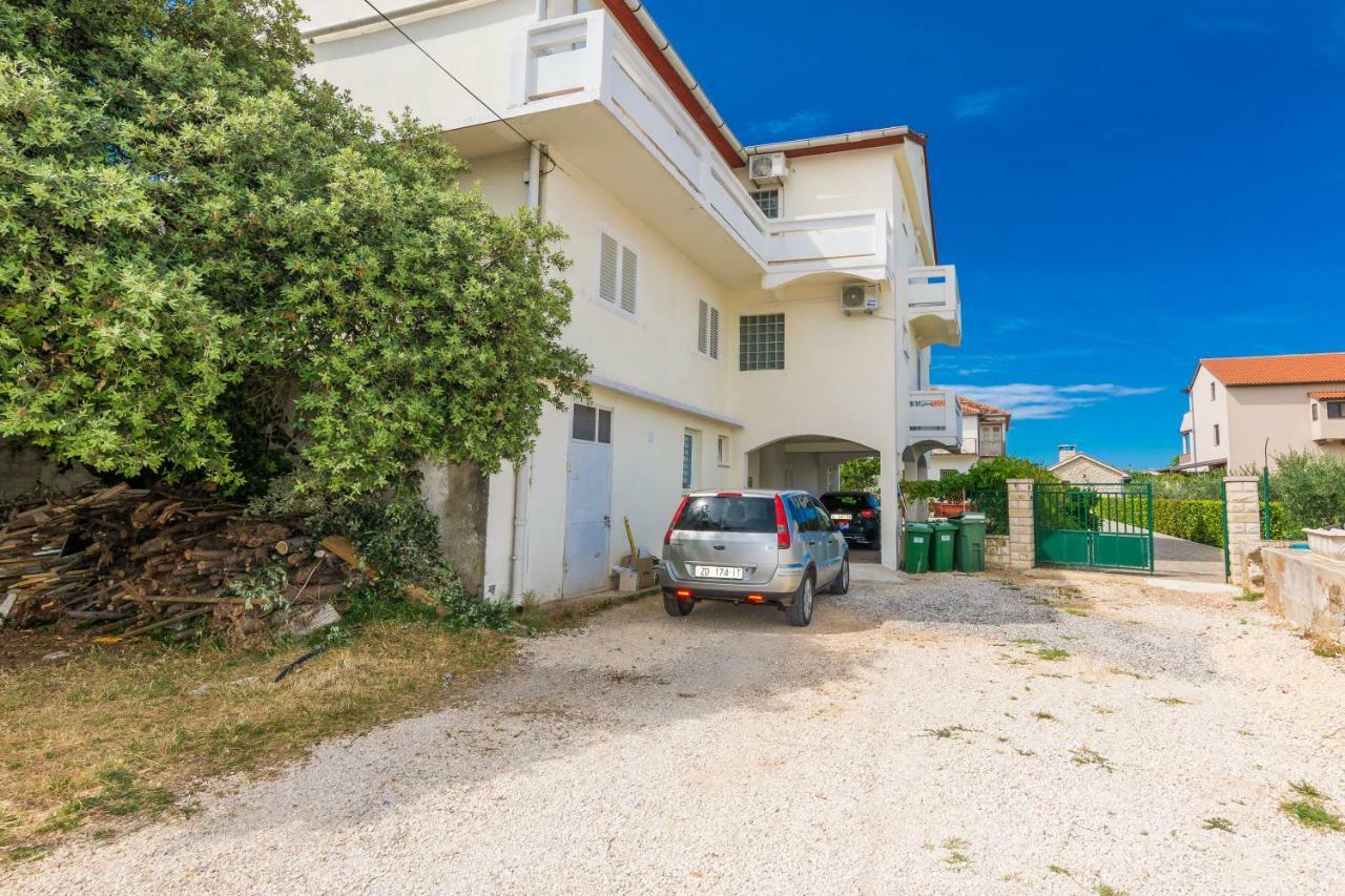 ביבינייה Apartments Mirko&Ana מראה חיצוני תמונה